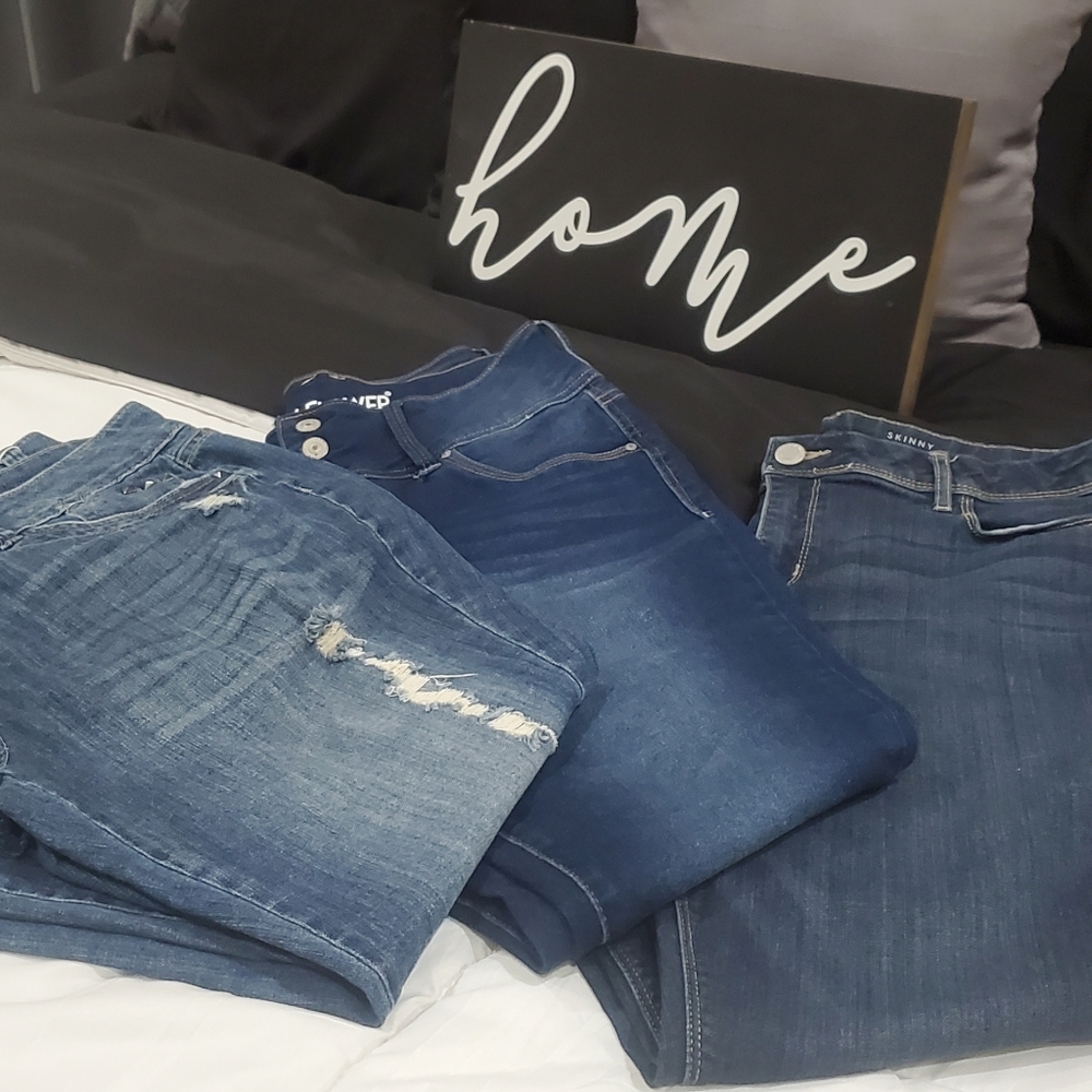 Lot of Women's Jeans
